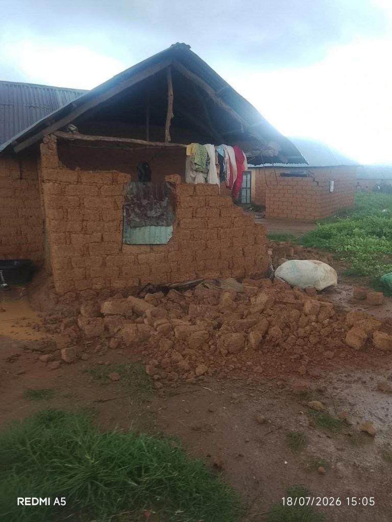 By Golok Nanmwa
JOS — Torrential rainfall has destroyed more than 20 houses and farmlands in Darwat...