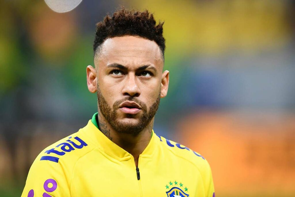 By Enitan Abdultawab
Brazilian football star Neymar Jr. has officially announced his retirement fro...