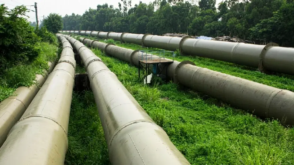 By Obas Esiedesa, Abuja
Global oil prices climbed by more than four per cent on Monday, with Brent...