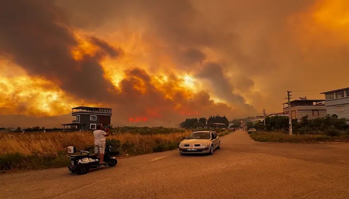 A major wildfire in Suffolk has forced evacuations, but officials say nearby Sizewell nuclear facili...