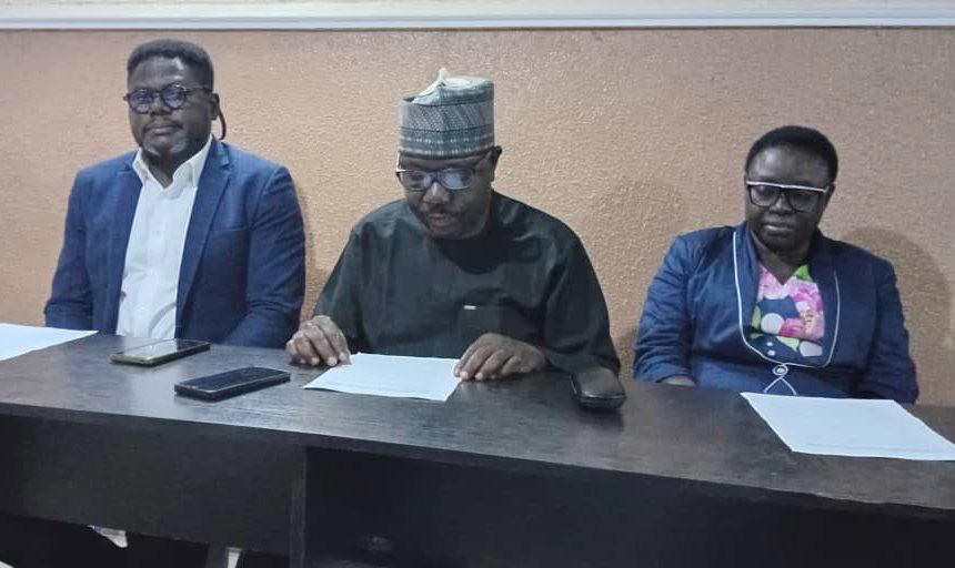 …warns against illegal medicine sales
By James Ogunnaike, Abeokuta
The Pharmacy Council of Nigeria...