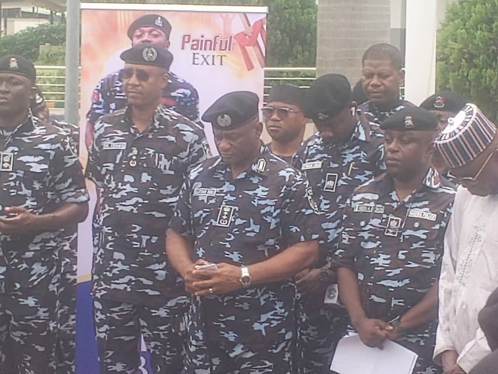 By Kingsley Omonobi
Police officers comprising operatives on the Special Intervention Squad, SIS, a...