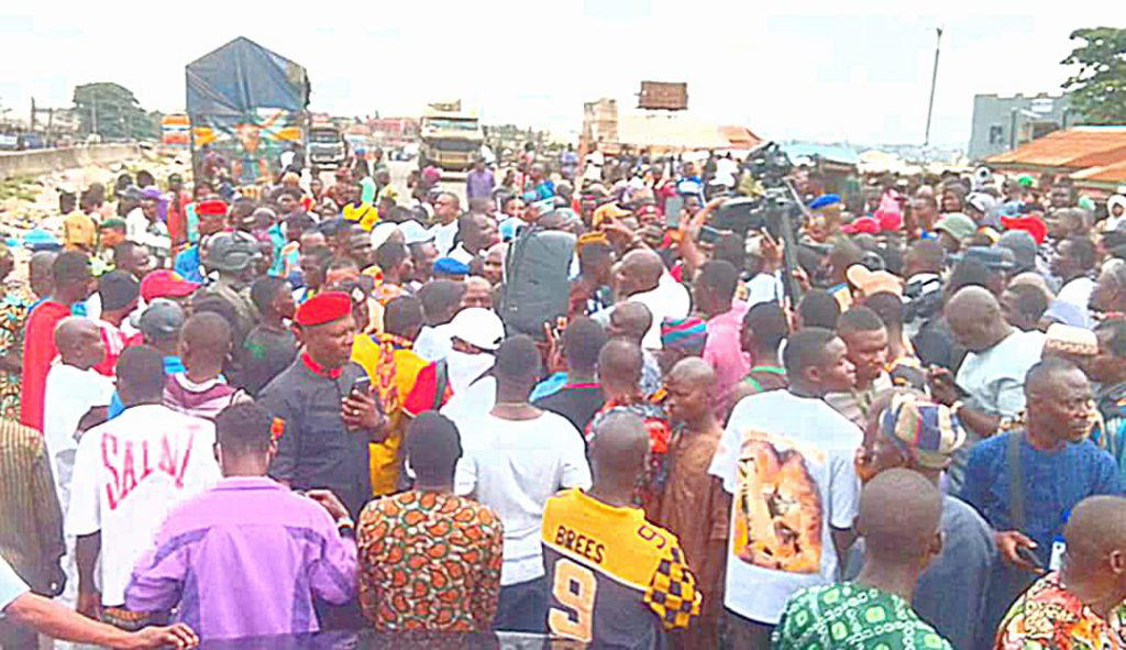By Adeola Badru
No fewer than four persons were reportedly killed and scores of others injured on W...