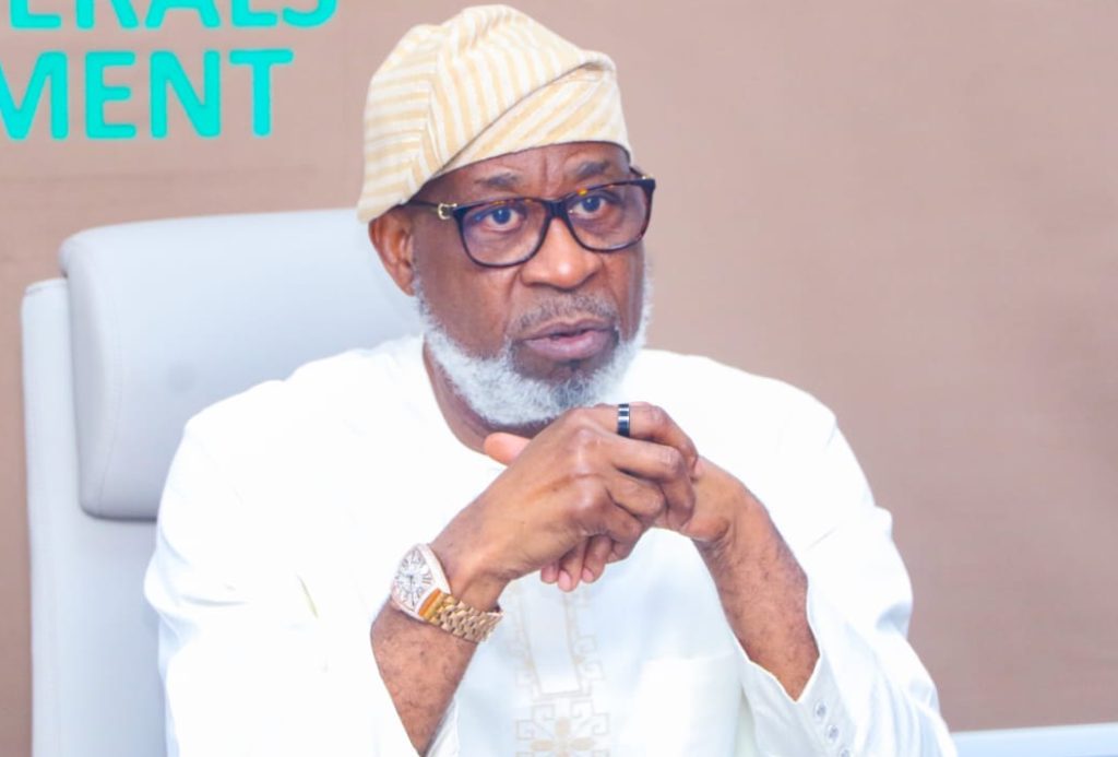 By Gabriel Ewepu
ABUJA – The Federal Government yesterday disclosed efforts to rid the mining secto...