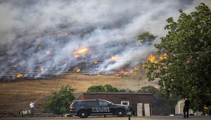 Canada wildfires send hazardous smoke across US cities, triggering air quality alerts, cancellations...