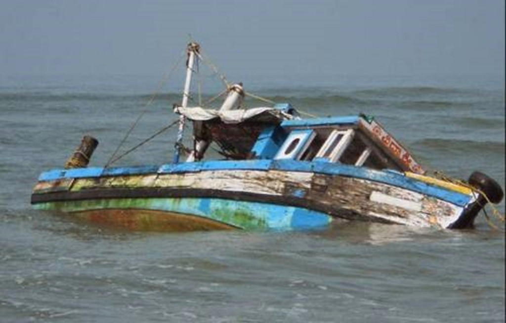 At least 40 women and children are feared dead after a canoe conveying passengers capsized in Ringim...