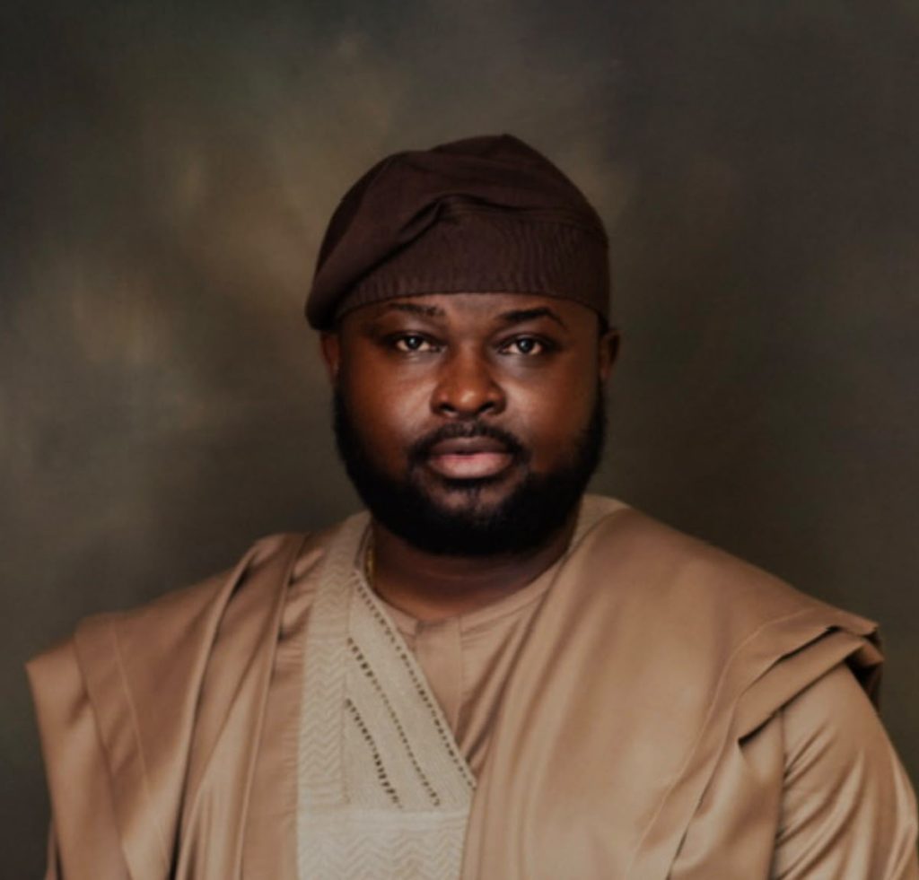 The Onikate of Ikate Surulere, Oba Lateef Atanda Adams, has announced that businessman and hospitali...