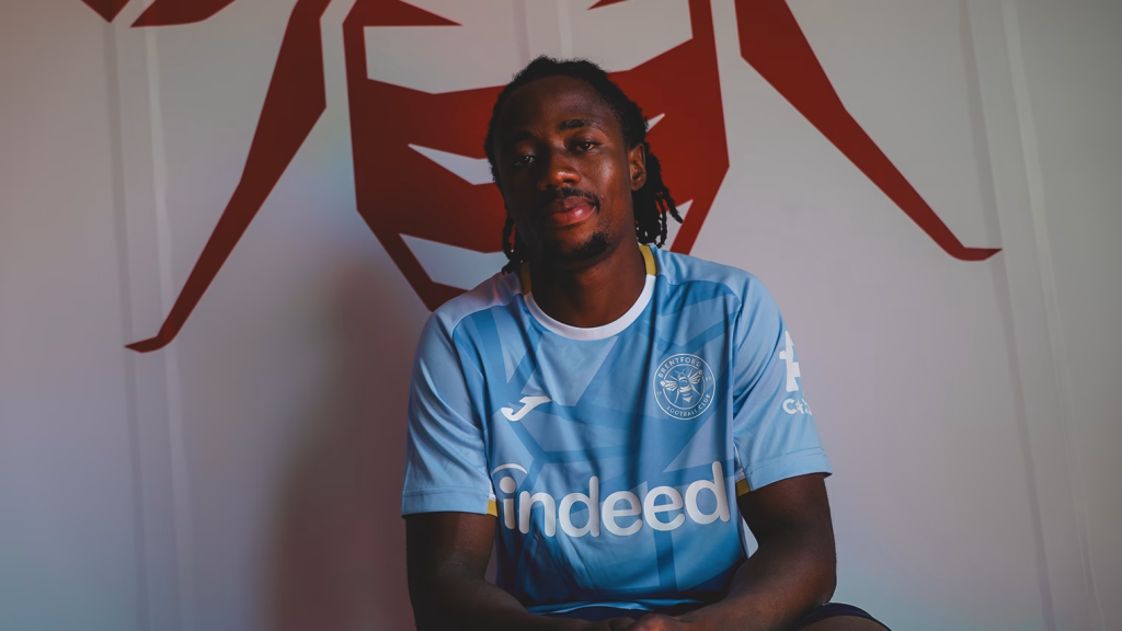 By Adegboyega Adeleye
Super Eagles defender Benjamin Fredrick has signed a new four-year contract w...