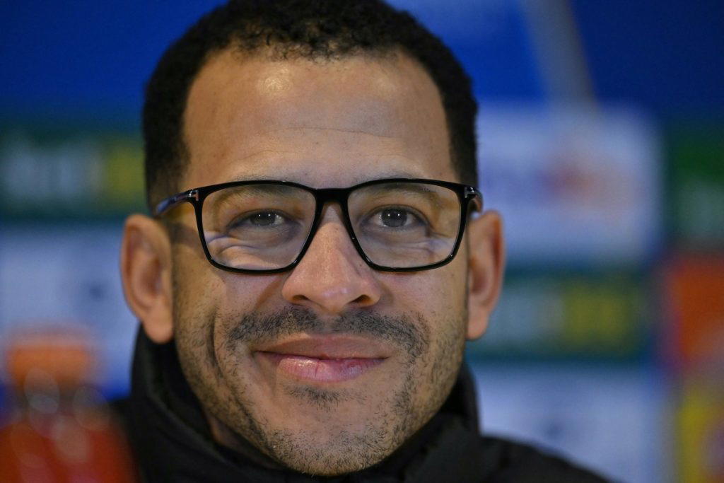 Paris FC on Tuesday announced that Liam Rosenior was taking over as coach.
“The English manager has...