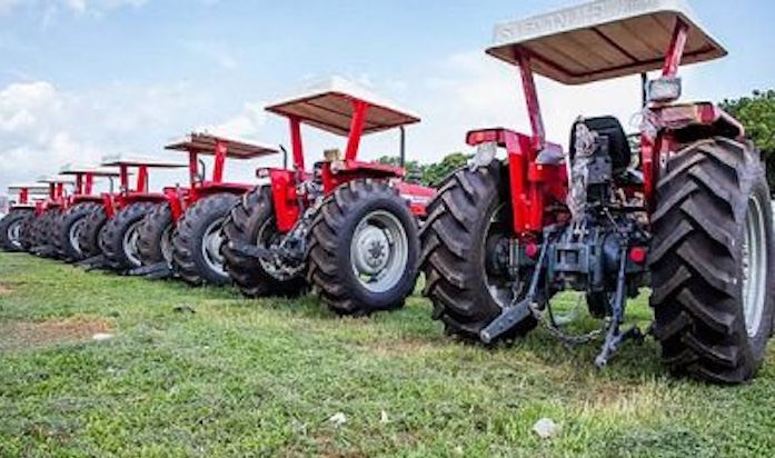 Source: https://www.arise.tv/fg-trains-4000-tractor-operators-to-drive-mechanised-farming-boost-food...