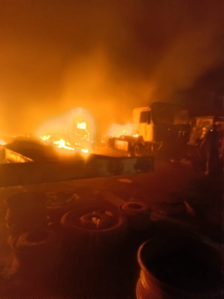 By Olasunkanmi Akoni
An early morning fire on Wednesday destroyed a cluster of makeshift residentia...