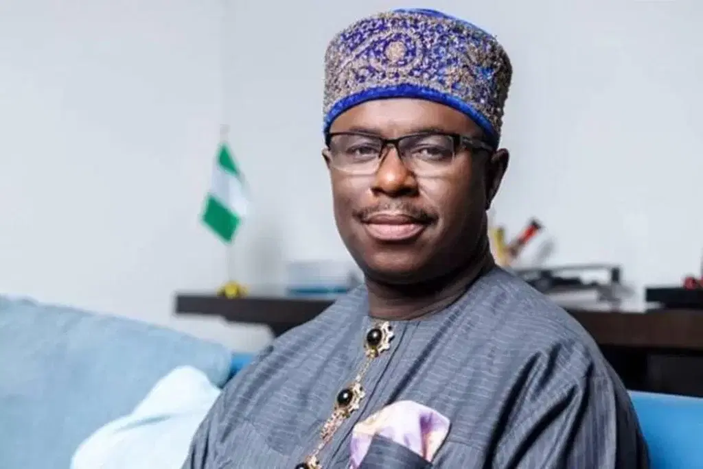 By Juliet Umeh
LAGOS — Leadership and public policy expert, Dakuku Peterside, has identified weak i...