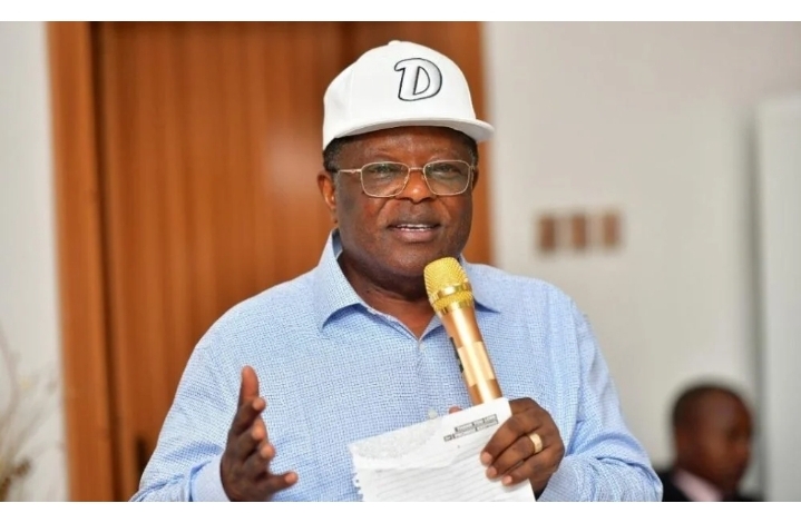 Former Governor of Ebonyi State and current Minister of Works, David Umahi, has come under heavy cri...