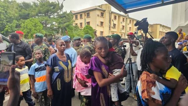 Military Hands Over 44 Rescued Oriire Abductees to Makinde After 56-Day Ordeal.
The Nigerian milita...