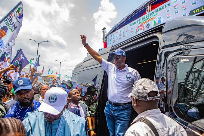 Makinde Unveils Oyo Campaign Council, Intensifies 2027 Presidential Bid.
Oyo State Governor and APM...