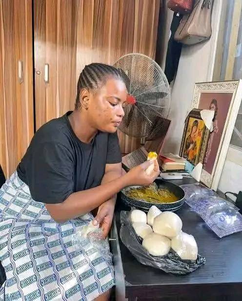 Me and my future wife by 1 am ๐ before we go to sleep #lekeleeke
