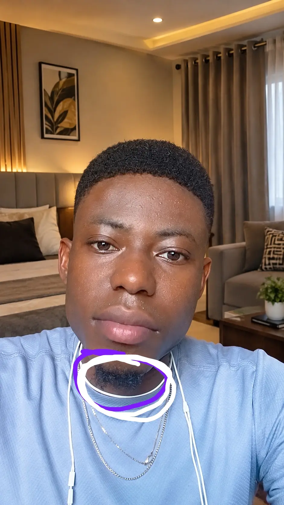 This my hair don dey glow fast fast ๐
So I'm now a man ๐
