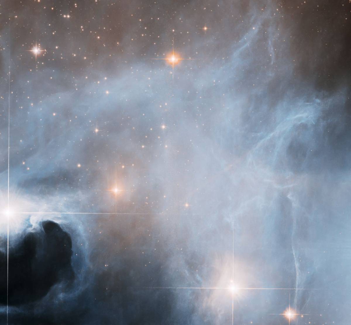 #PPOD: Ghostly Cloud Alive with Star Formation 👻
While this eerie NASA Hubble Space Telescope ima...