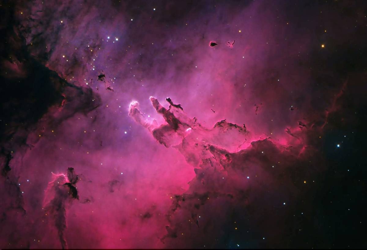 The Eagle Nebula: A Majestic Stellar Nursery and the Pillars of Creation
Behold the Eagle Nebula, al...