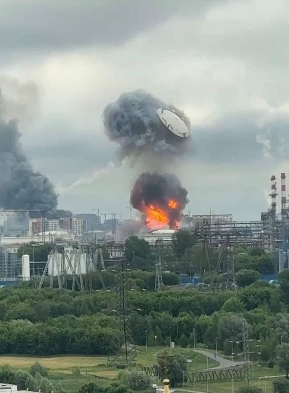 The Moscow oil refinery this morning.