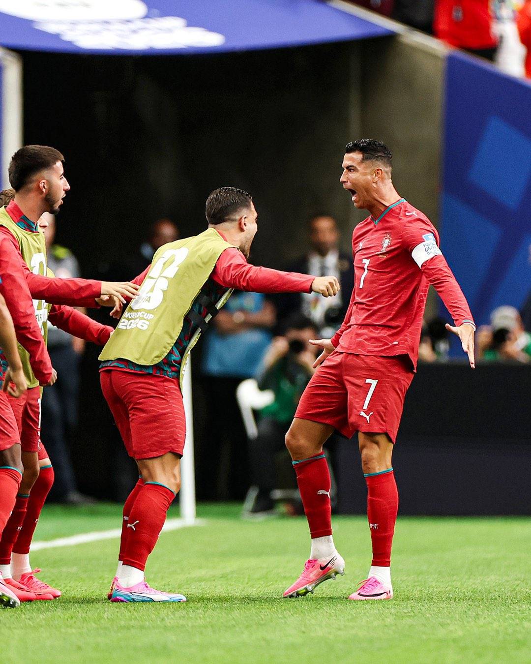 ๐๐ต๐น OFFICIAL: Cristiano Ronaldo, the second World Cup oldest goalscorer EVER.
Milla, Cristiano Ron...