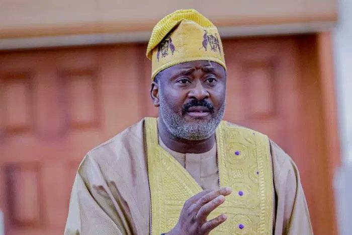 ‘I’m sorry, my daddy’ – Desmond Elliot apologises to Gbajabiamila