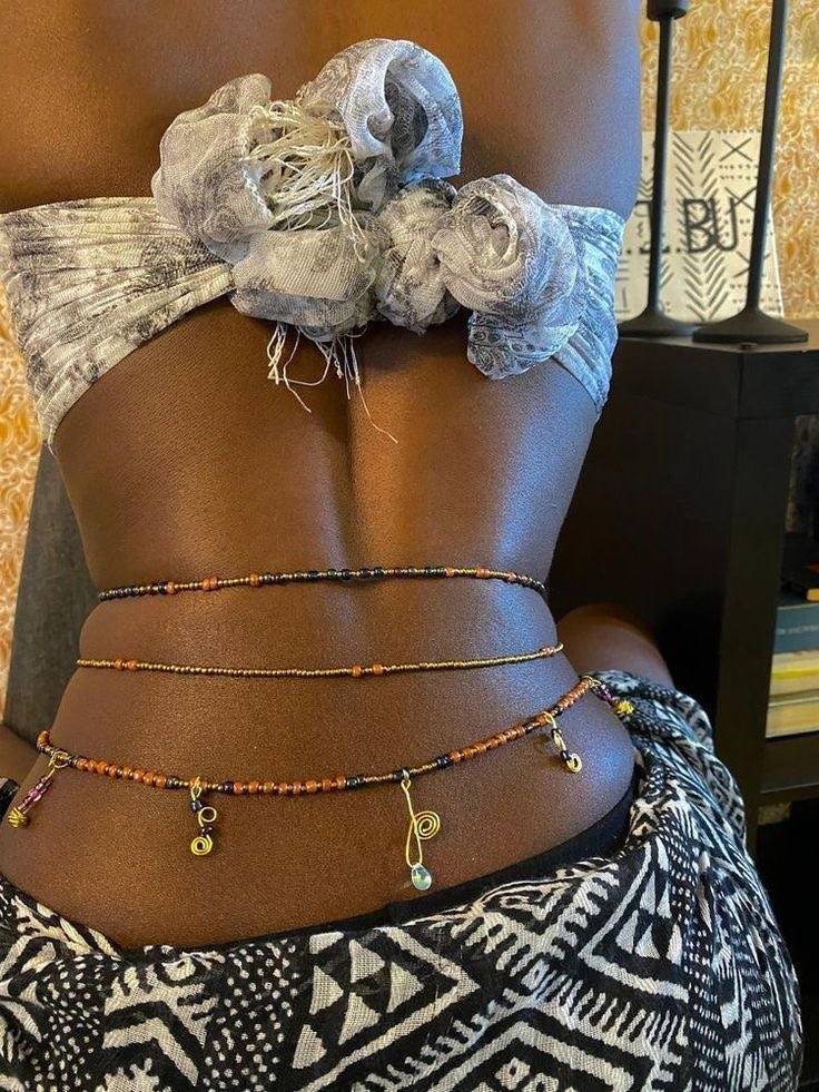 facts about girls that wear waist beads?