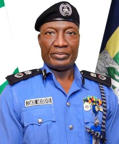 This guy's issue has been on presently... On social media for his alleged corrupt practices...
The...