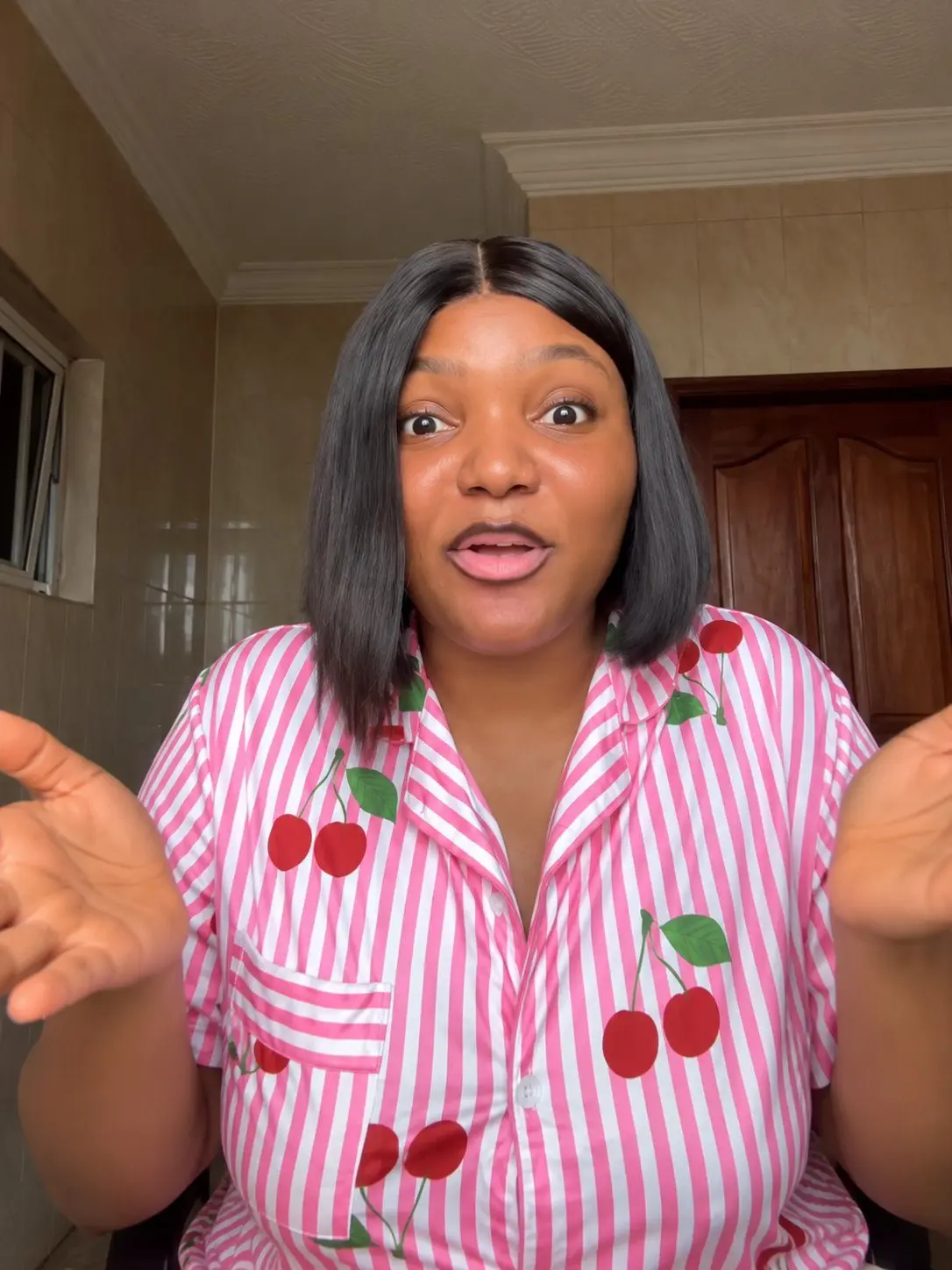 A woman is asking Nigerian men why they’re so obsessed with boobs.
She says they’re just body part...