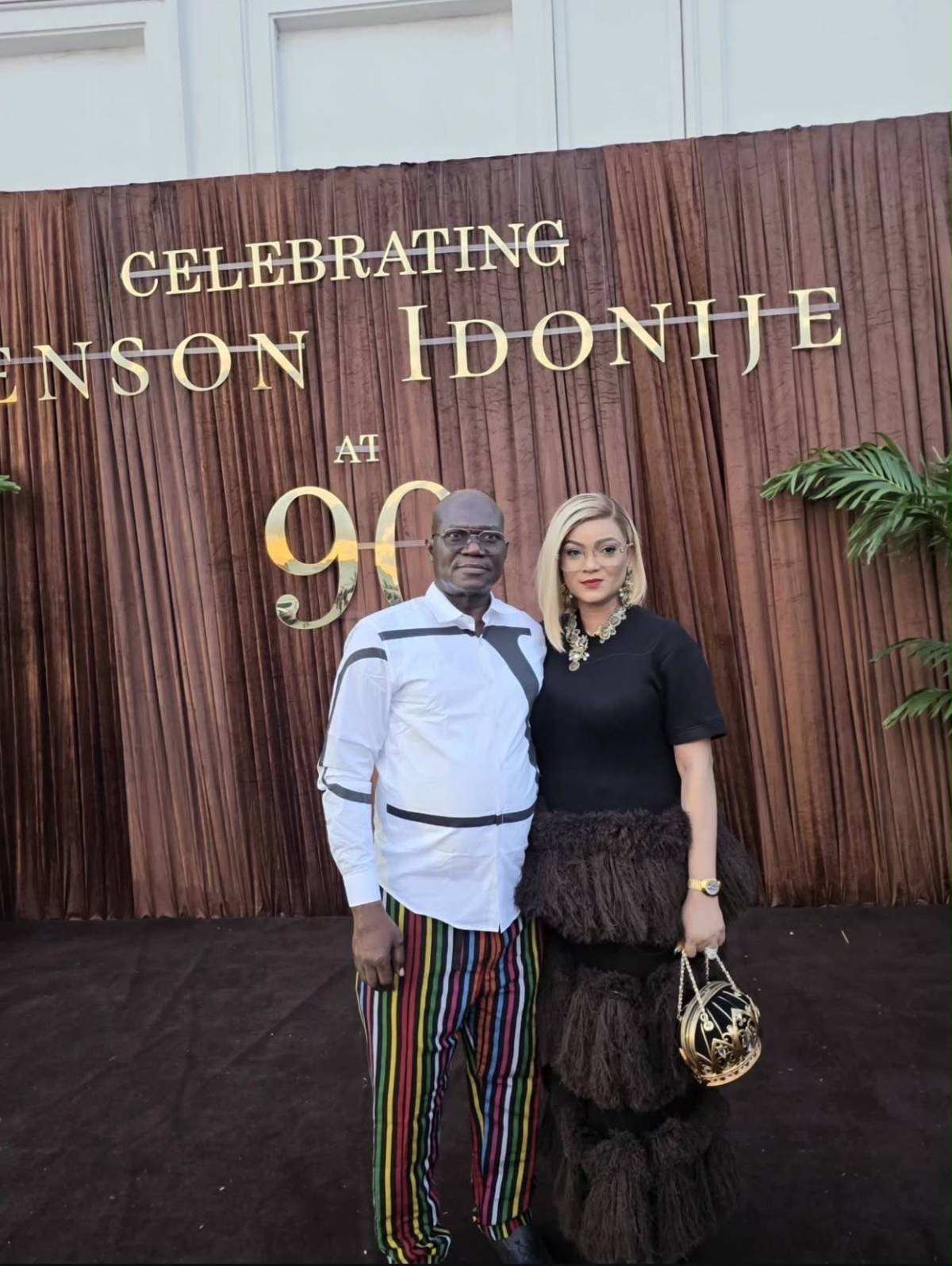 #WhatSTrendingWithOjyOkpe
Didn’t Ojy warns Dr. Abati of no Owanbe weekend. Dr. Too like enjoyment