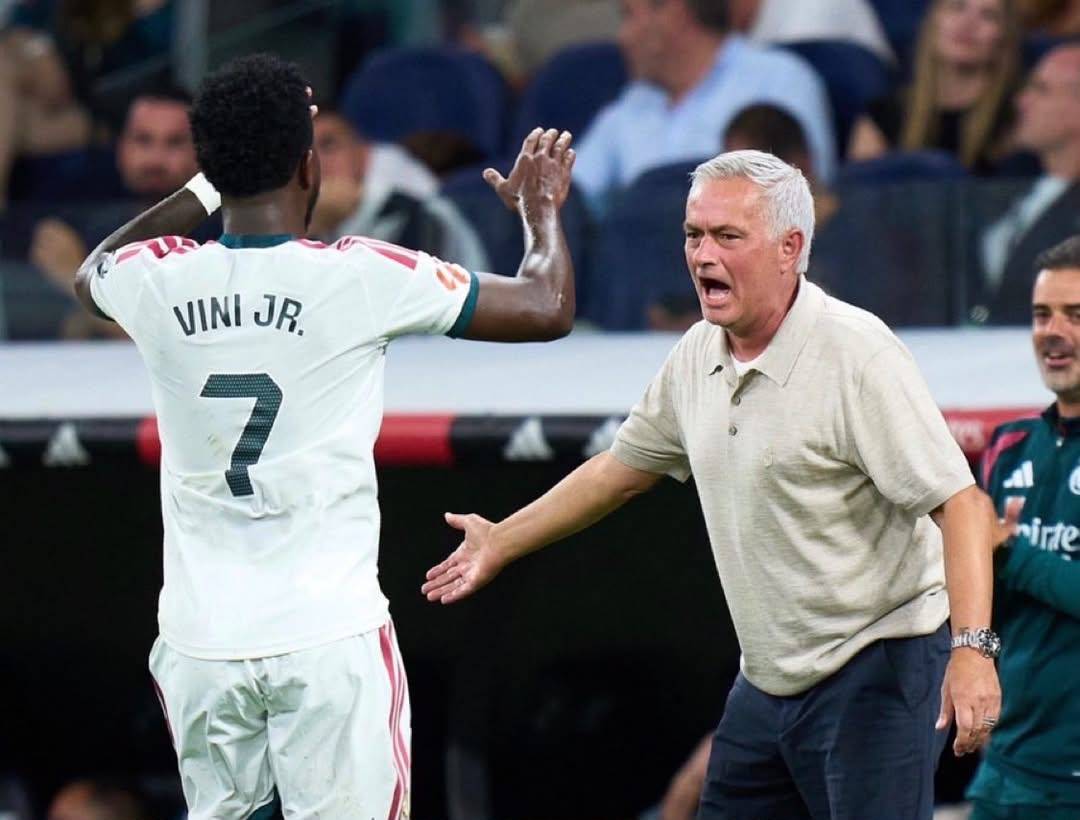 ⚪️🇧🇷 José Mourinho: “The best version of Vinicius Jr will come when he starts scoring goals”.
“Of...