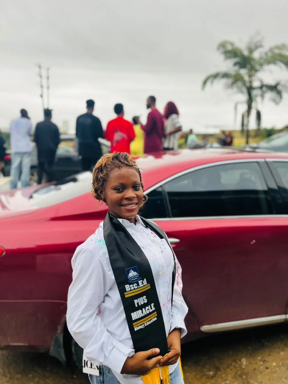 Good morning #LekeeLekee family.Latest graduate in #LekeeLekee ,dey find work o, make una find me wo...