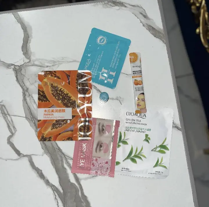 Yesterday, I entered a shop to buy ONE thing. ๐
I came out with five things I never planned to buy...