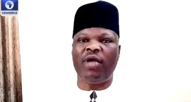 Zamfara:How A Community Returned An AK47 Seized From A Bandit After The Leader Threatened Them–Getso...