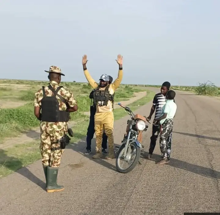 ISWAP senior finance chief surrenders to soldiers in Borno.
An Islamic State of West African Provin...