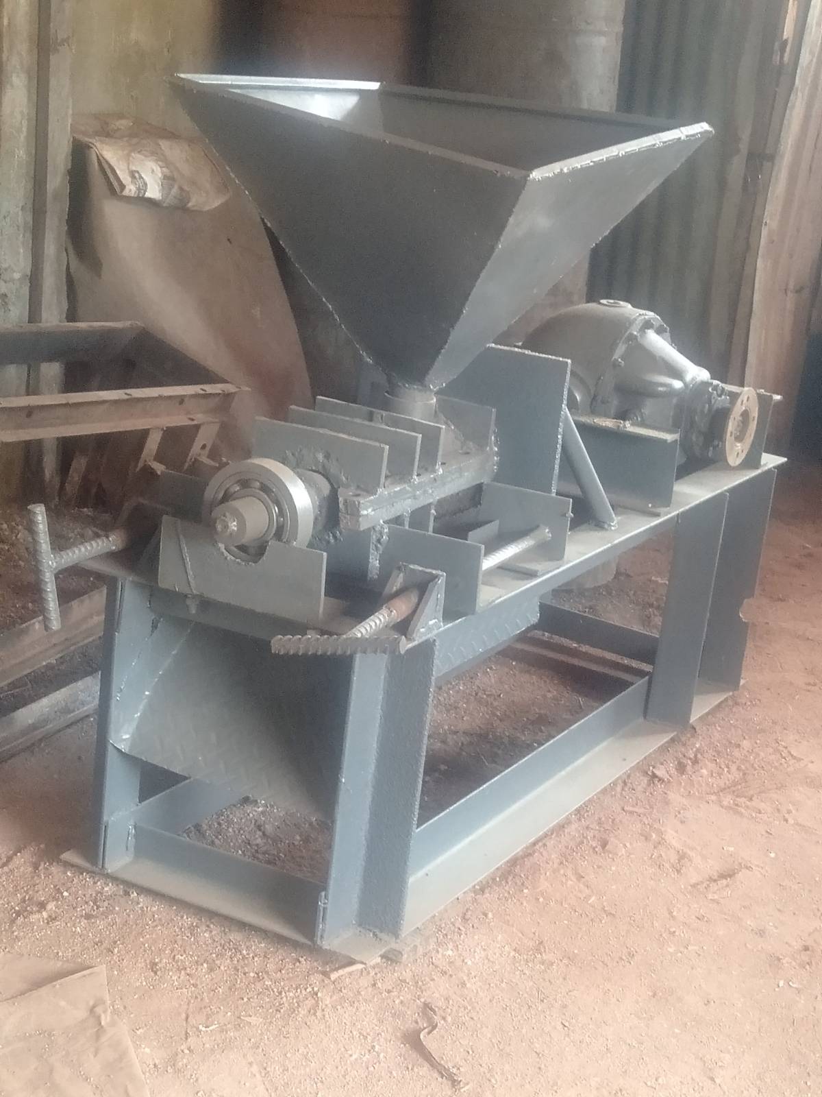 NEW FABRICATED PALM KERNEL OIL MACHINES
New fabricated palm Kernel processing machines is for ready...