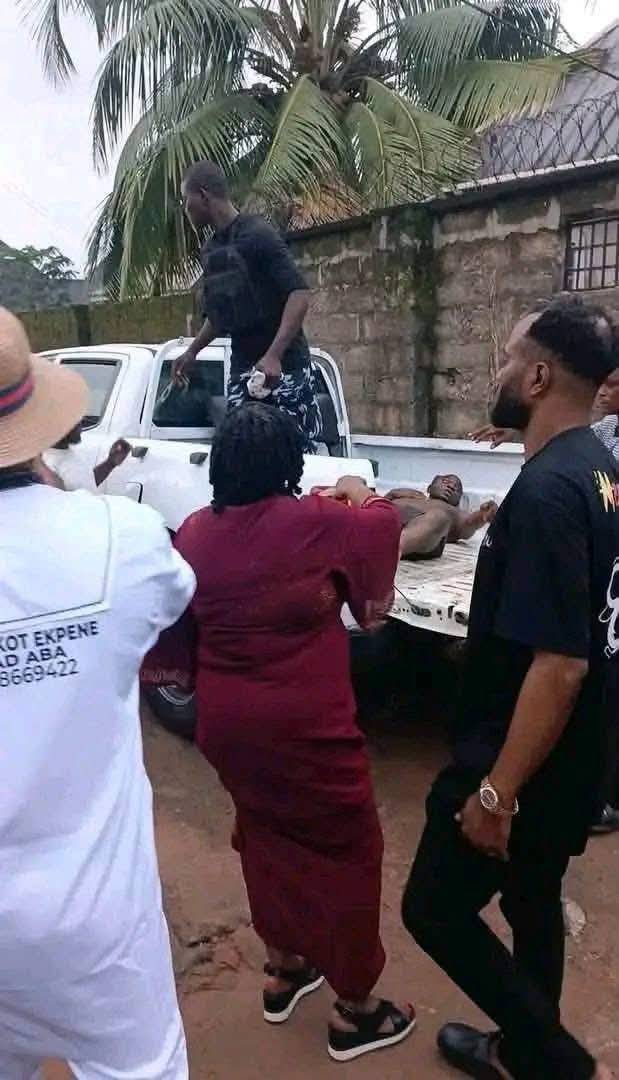 🚨 SHOCKING NEWS FROM ABA 🚨

A man attempted to throw his wife and children from a storey building...
