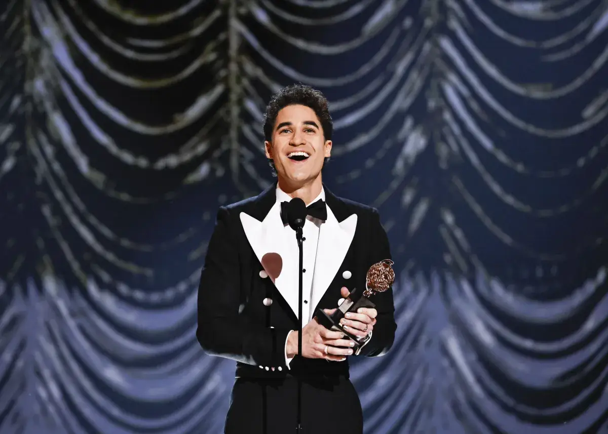 Darren Criss has been cast as the voice of Conner Kent / Superboy in Season 3 of the animated series...