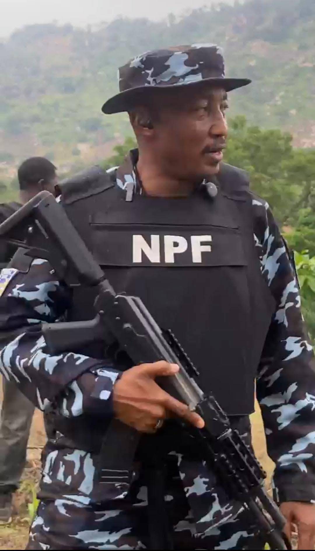 HOW THE NIGERIA POLICE K!11 B@ND!TS, RESCUE FIVE K!DN@P VICTIMS IN ABUJA
The Federal Capital Territ...
