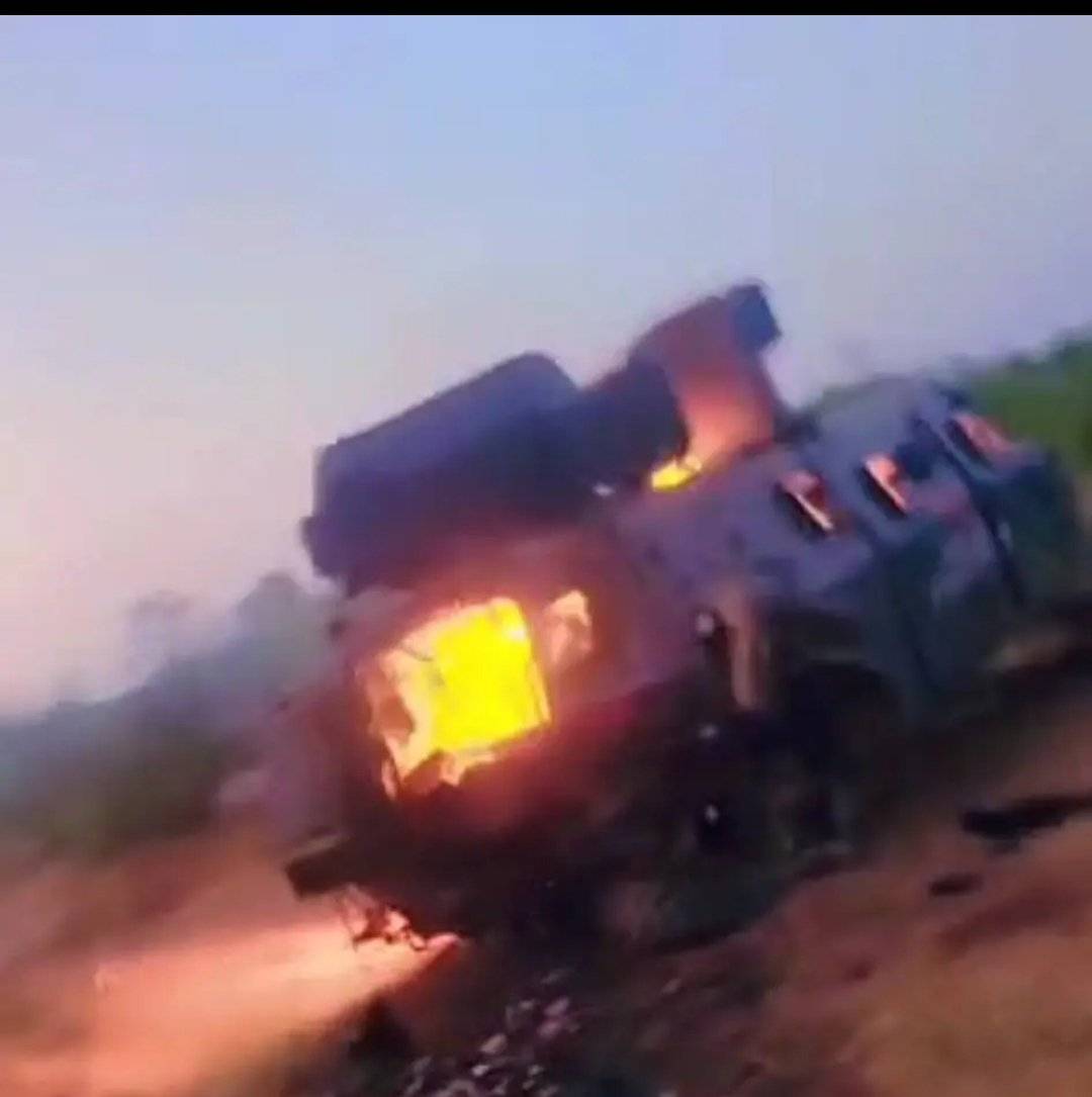 ππ₯π₯ Bπ£mb explosion as a result of IED planted by B@nd!ts along bagega - Anka road in Zamfara yes...