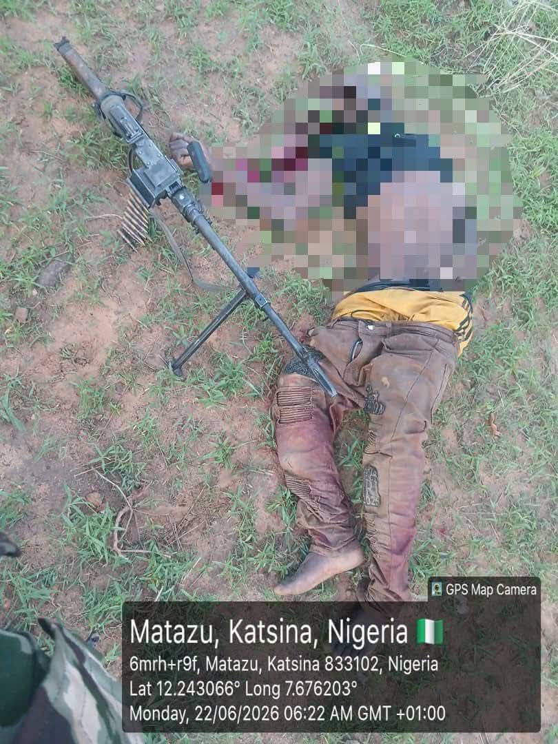 BOOOOOOOOOOOOOM 🔥🔥🔥🔥🔥🔥🔥
🇳🇬🪖Nigerian troops £l!m!n@ted Several B@nd!ts t£rr0r!sts in Katsina...