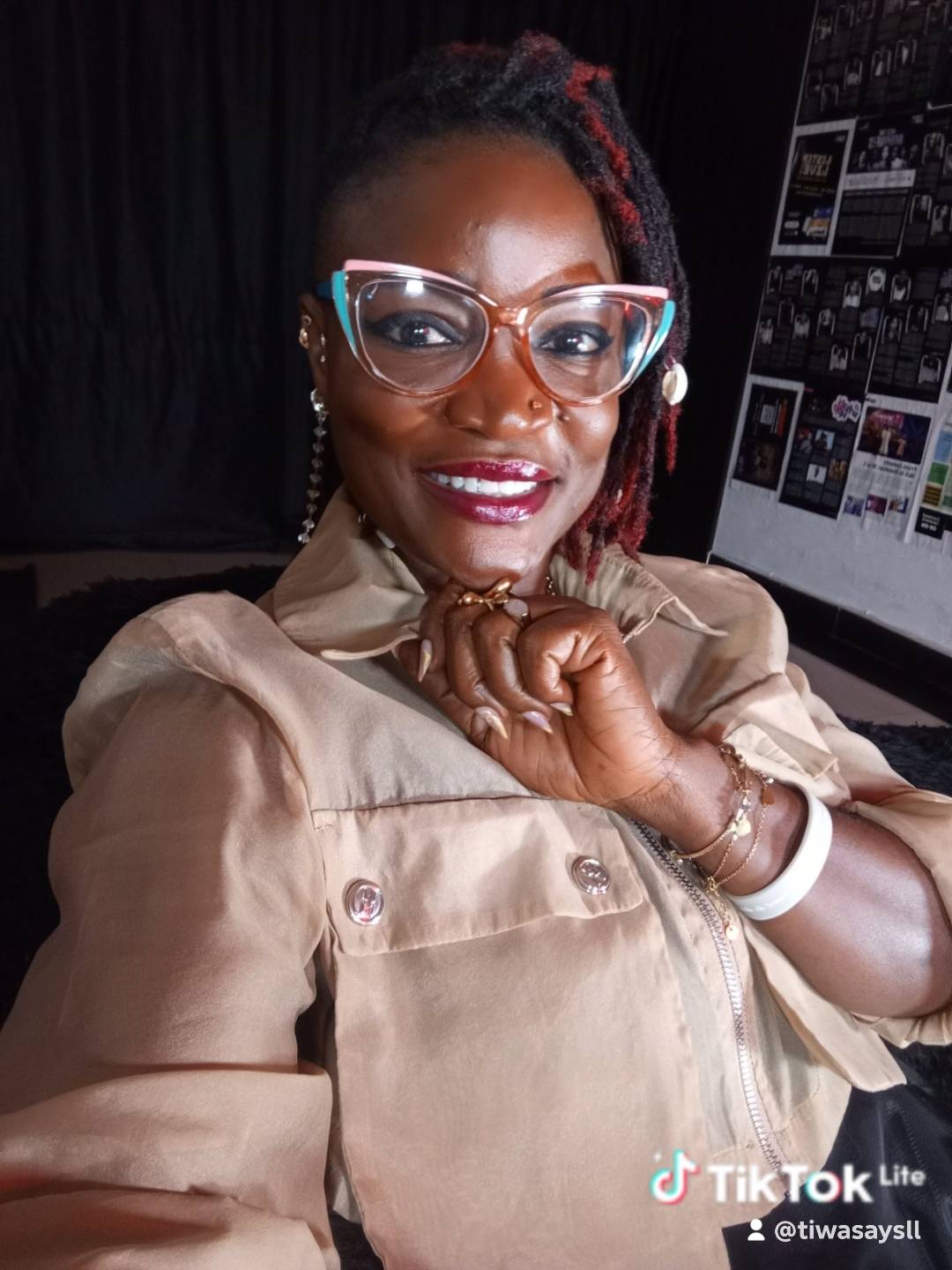 Hello Monday😊
What's your goal this week? #TiwaSays