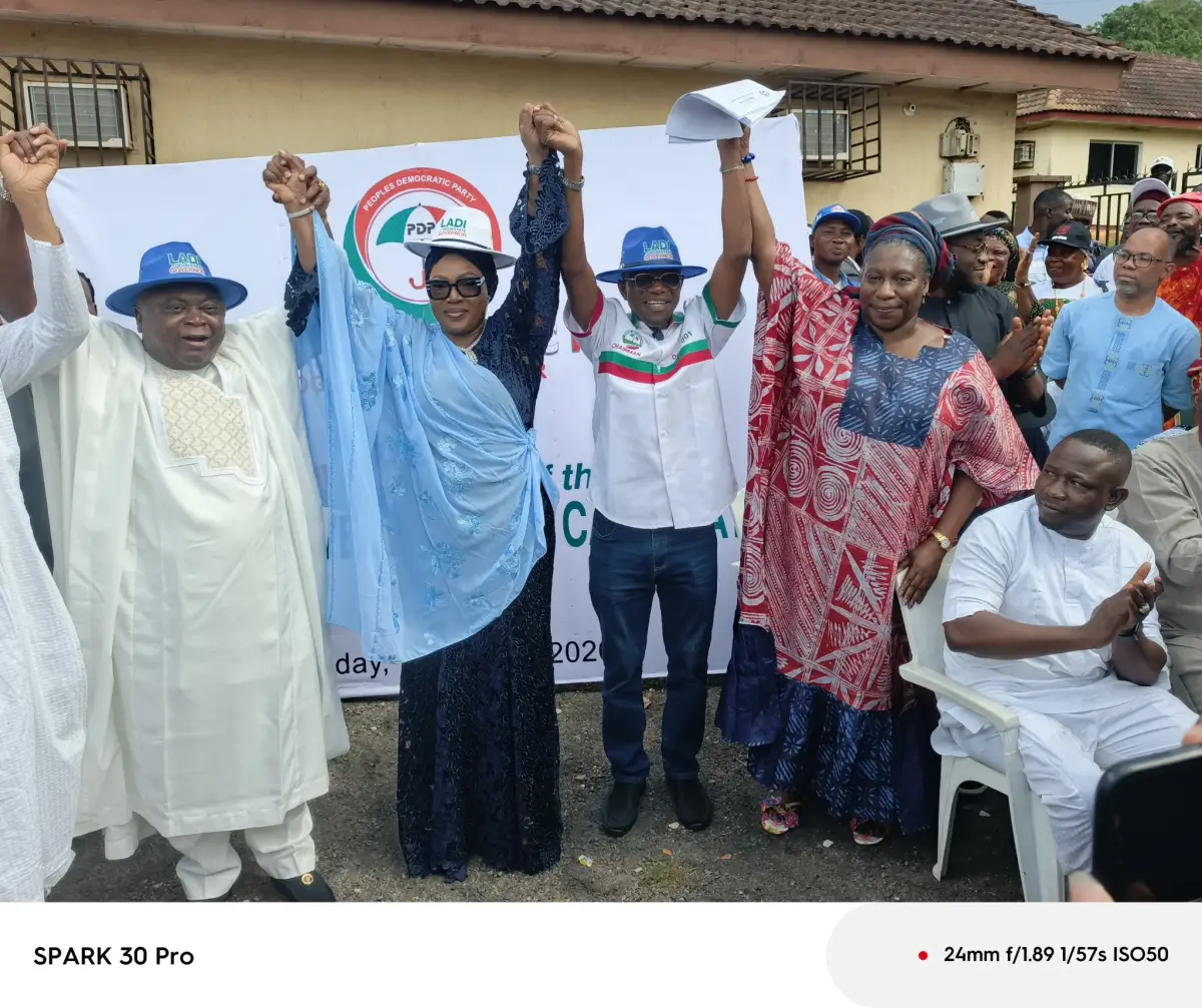 𝗣𝗗𝗣 𝘂𝗻𝘃𝗲𝗶𝗹𝘀 𝗢𝗴𝘂𝗻 𝗱𝗲𝗽𝘂𝘁𝘆 𝗴𝗼𝘃𝗲𝗿𝗻𝗼𝗿𝘀𝗵𝗶𝗽 𝗰𝗮𝗻𝗱𝗶𝗱𝗮𝘁𝗲

𝗥𝗲𝗮𝗱 𝗠𝗼𝗿𝗲: https://punchng.com/pdp-unveils-ogun-depu...