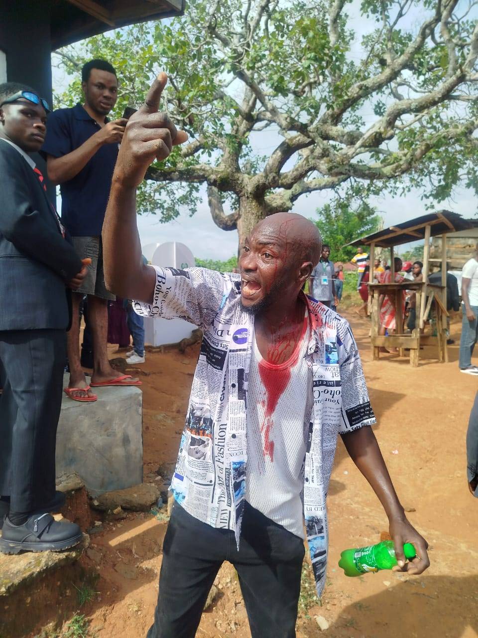 ๐๐๐๐๐: One of the ADC supporters injured during mild fracas that occurred in Ilawe Ekiti
Credit: P...