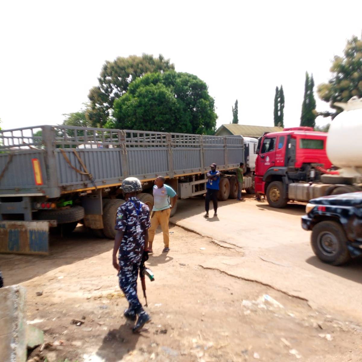 Truck drivers block Oye-Ekiti expressway over alleged maltreatment during governorship election.
C...