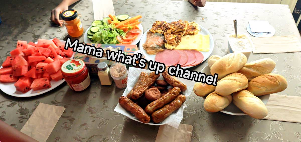 Special family breakfast mini-buffet that you enjoyed over the holiday weekend #HappySunday #Trendin...