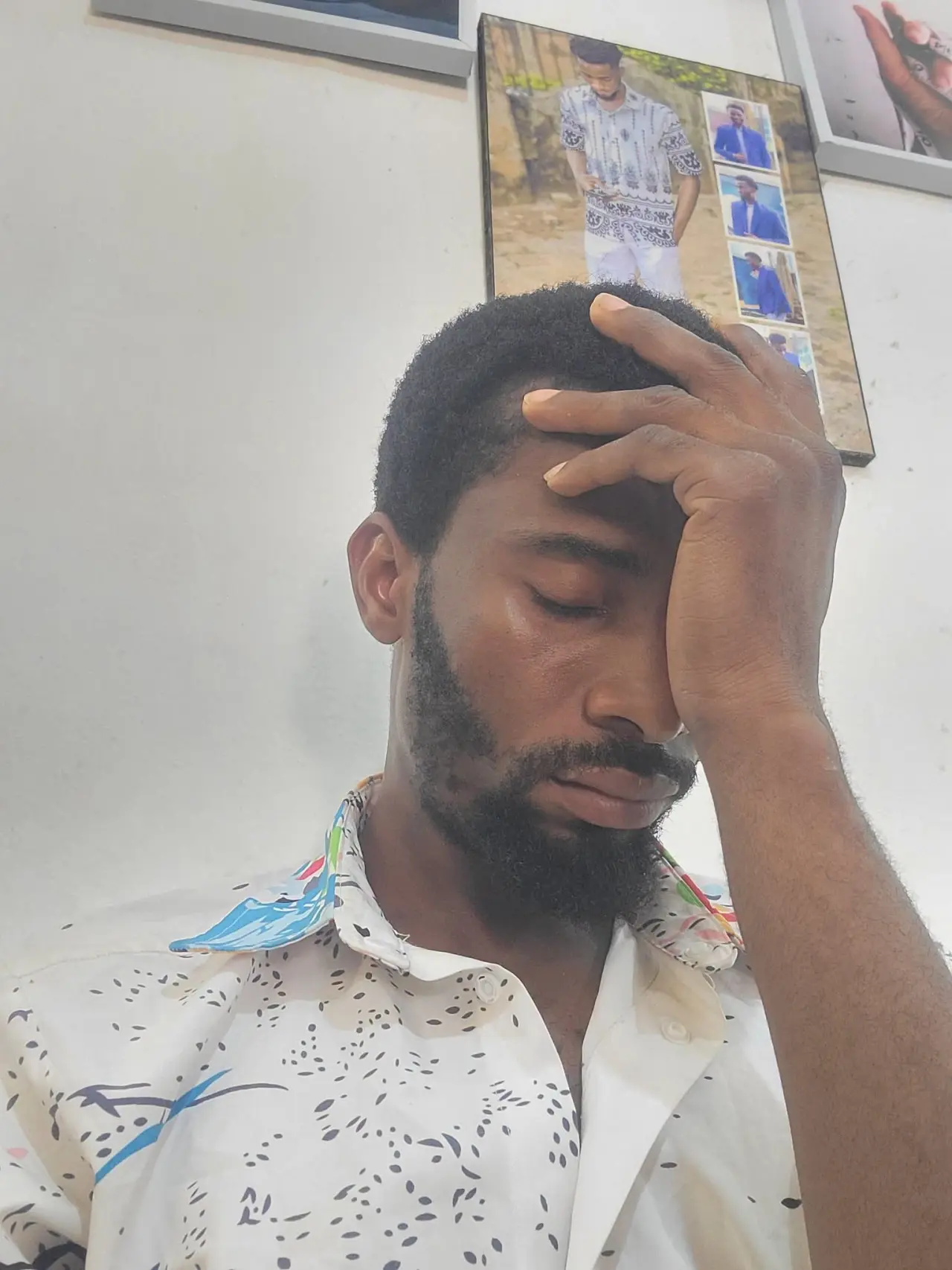 if you sabi date guy wey no get money send me a DM abeg am tired ๐
This one non be meme ๐ฉ