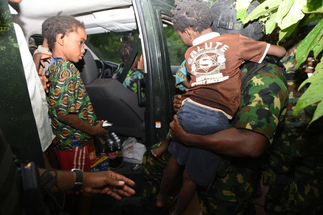 Army: Multiple arrests forced kidnappers to release Oyo pupils, teachers
The Nigerian Army says mu...