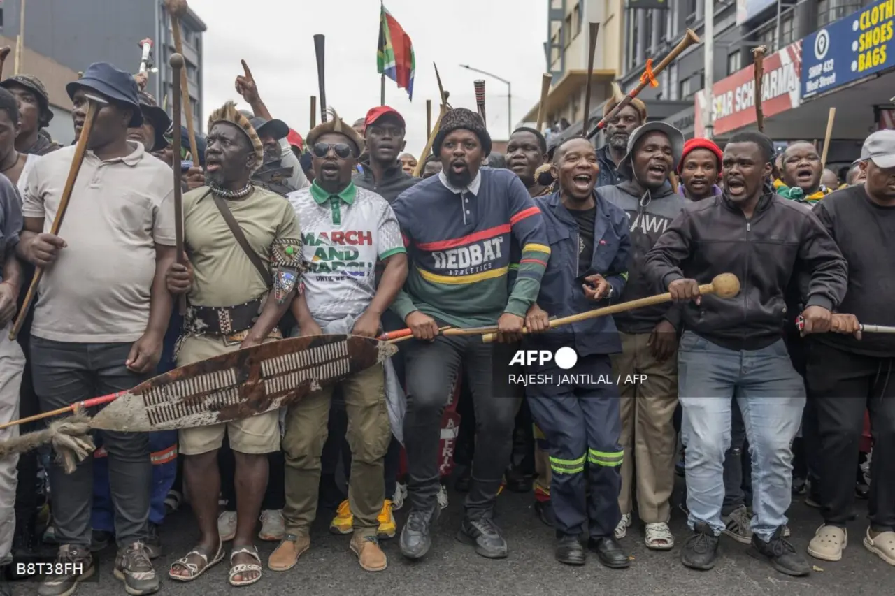 Three more Nigerians killed in South Africa's xenophobic violence
The Nigerian Consulate General in...