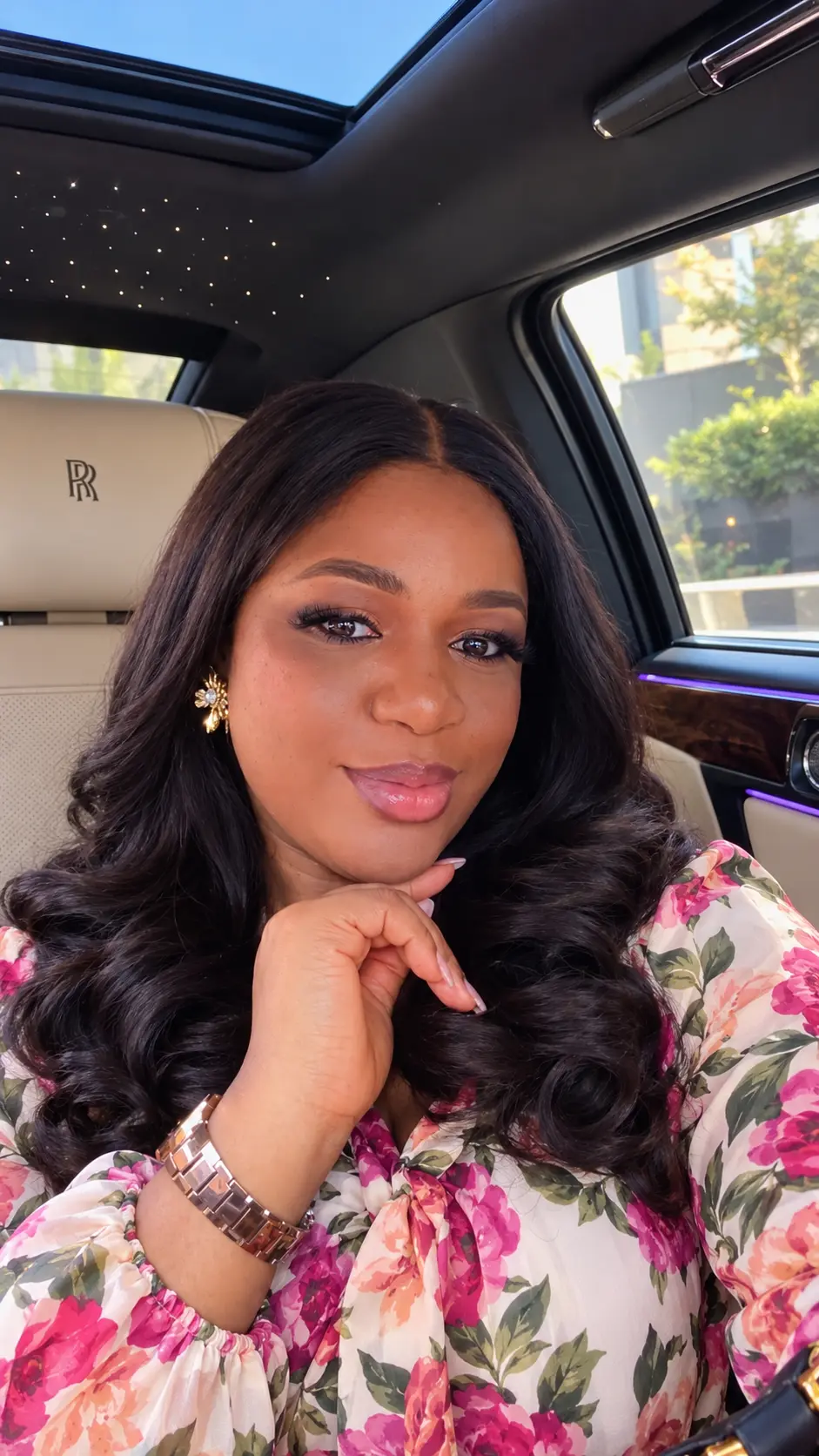 Ladies, let’s settle this today
If someone gifted you a new wig today, which would you pick?
A. B...